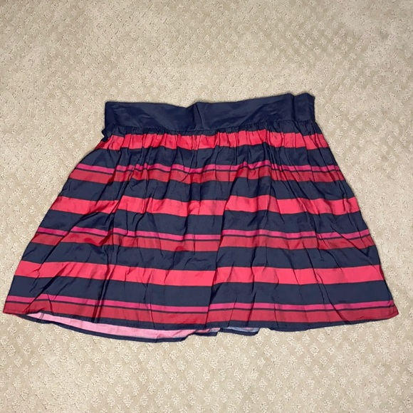 🔥Tommy Hilfiger Skirt (3 for $10) - Picture 1 of 2